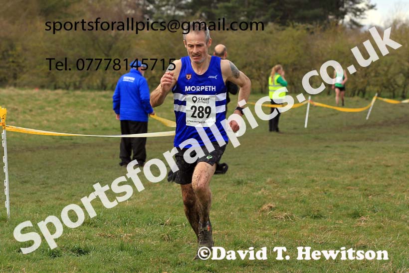 Men 35 to 60 in the 2023 BMAF Cross Country Champs., Wallsend. Photo: David T. Hewitson/Sports for All Pics